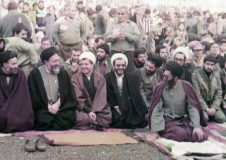 آیت الله بهشتی: مشکلات اقتصادی به دولت مربوط نمی شود و نباید از دولت رجایی انتظار معجزه داشت!