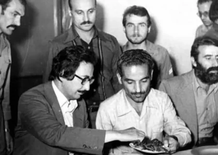 رجایی سرپرستی وزارت خارجه را بر عهده گرفت